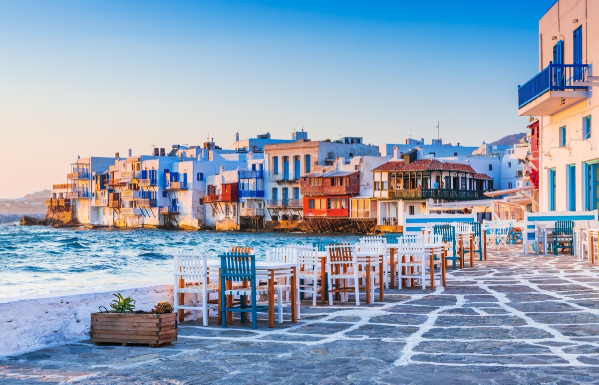 The Ultimate Sun-Kissed Greek Island Glow